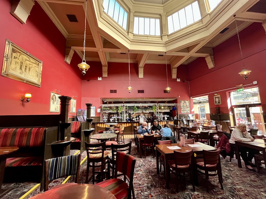 The Half Moon, photo 5