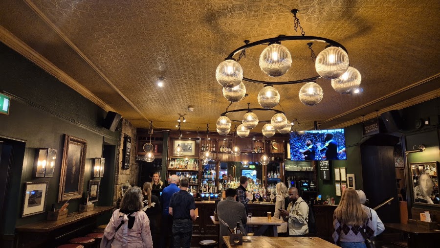 Beehive Inn, photo 5