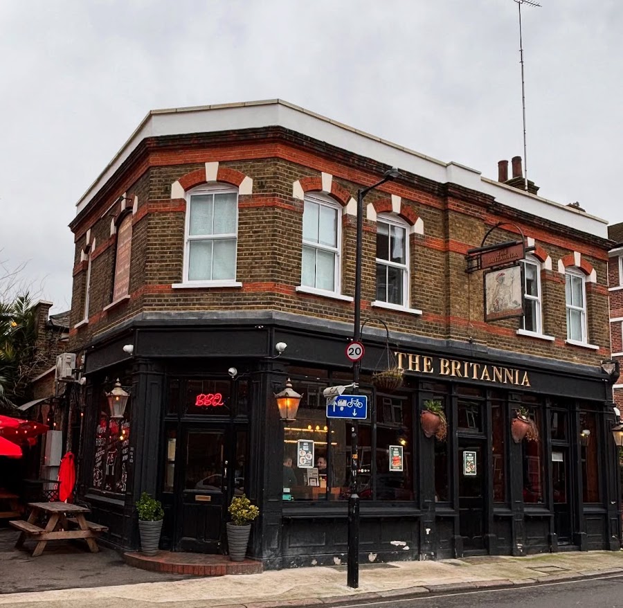 The Britannia - SMOK'D, photo 4