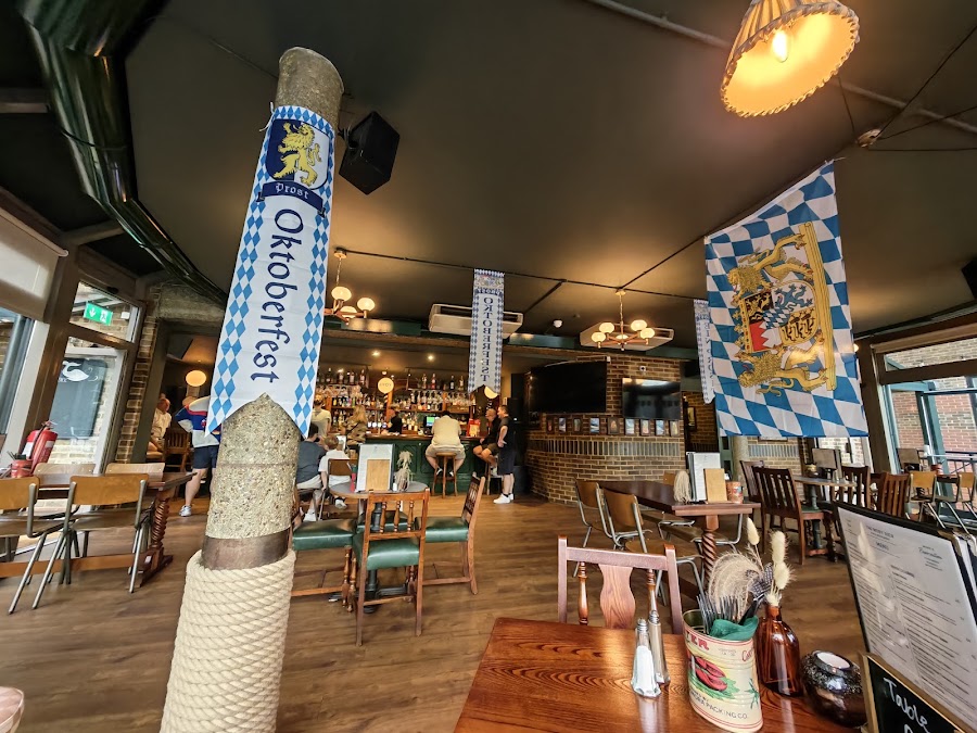 The Moby Dick, Greenland Dock, photo 5