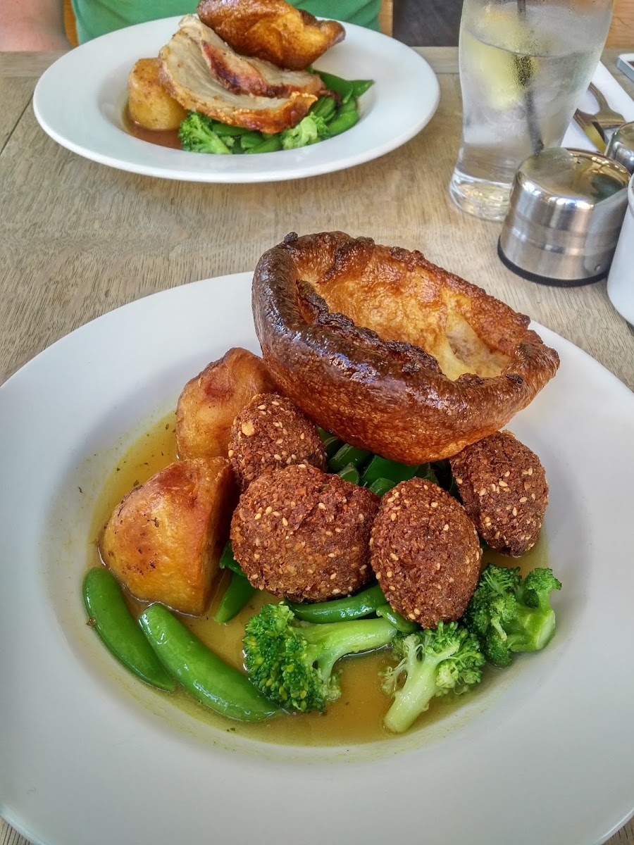 The Roebuck, photo 2