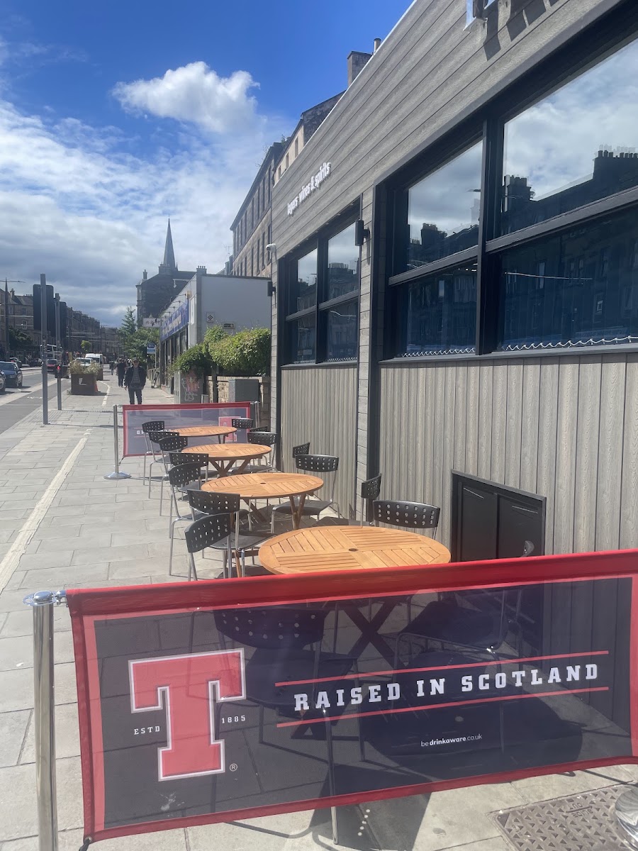 The Harp and Castle, photo 3