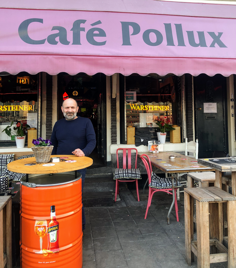 Cafe Pollux