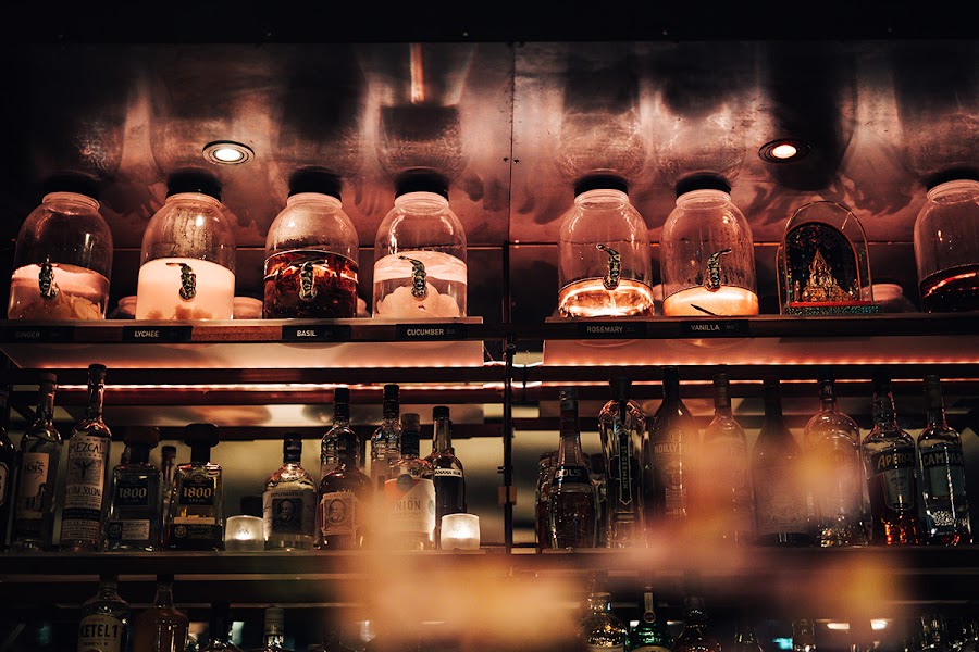 Kevin Bacon Bar (Thai Restaurant & Cocktailbar)