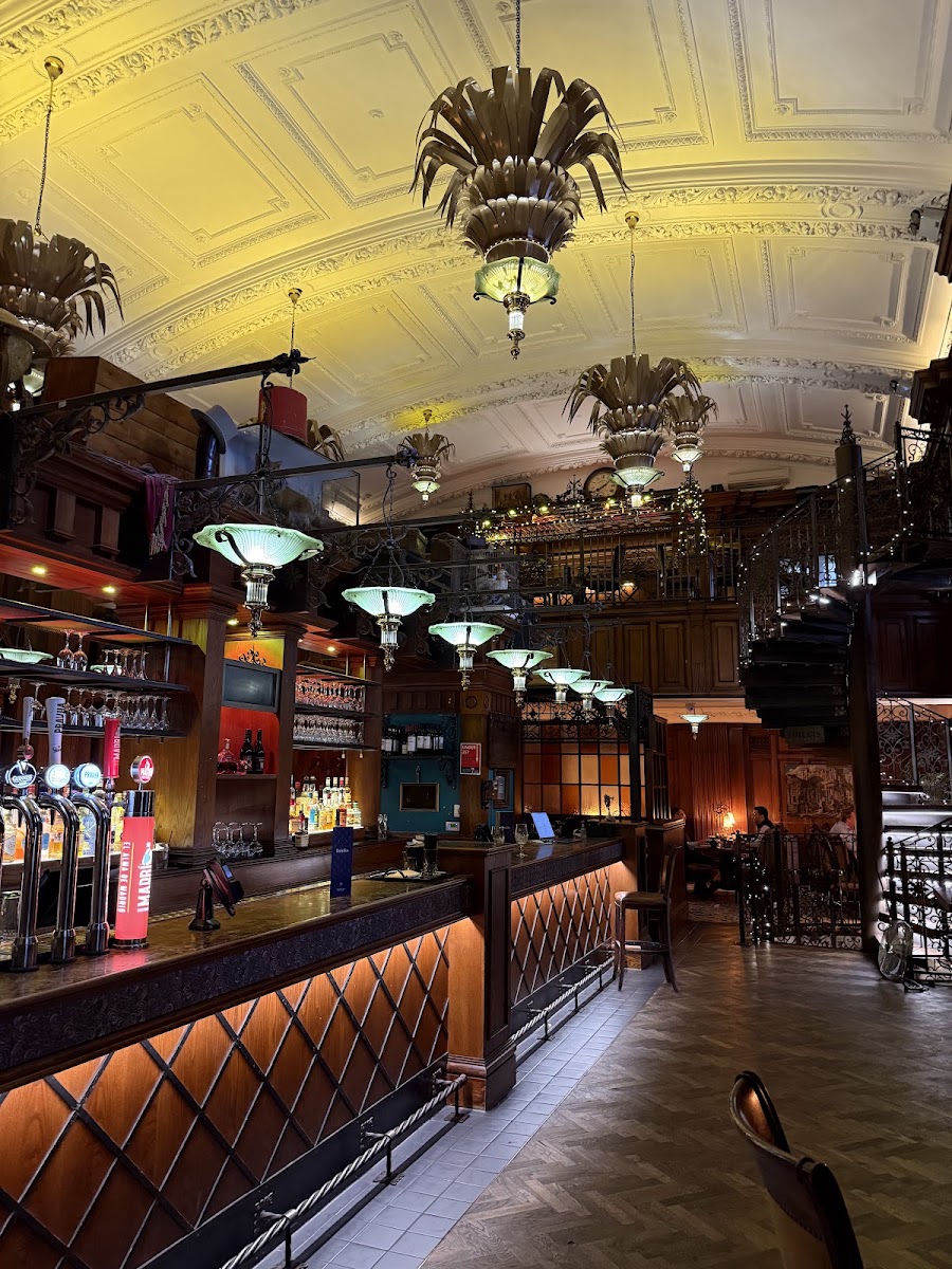 The Trading House, photo 3