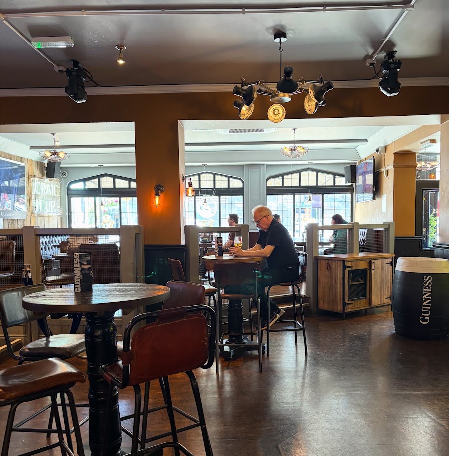O'Neill's Clapham, photo 2