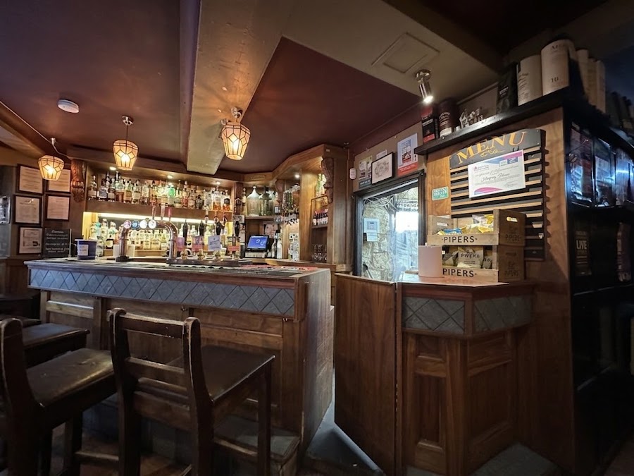 Halfway House, photo 4