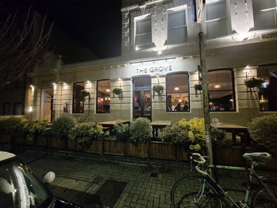 The Grove, photo 5